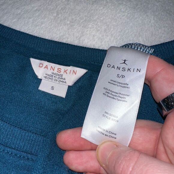 Danskin Women’s Small Super Soft Short Sleeve Shirt Dark Teal Blue EUC - Picture 6 of 9